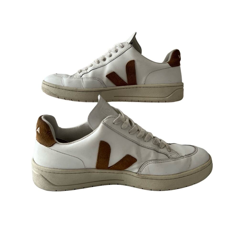 VEJA V 12 Low Top White Leather Casual Sneaker Shoes Lace up Men's Sz 9 US T2 B